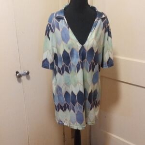 Source Unknown: Blue and Green Geometric Women's Top